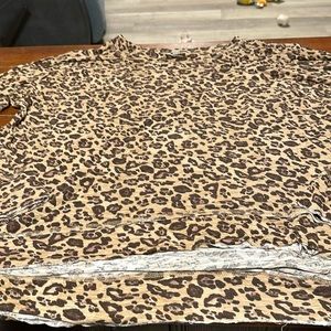 Wonderly animal print top size 3x.  Very cute